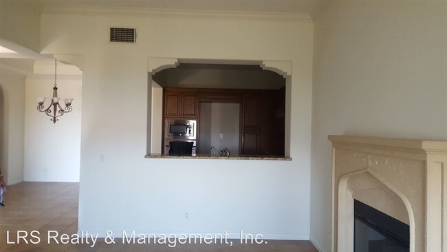 Building Photo - 35 Mandria