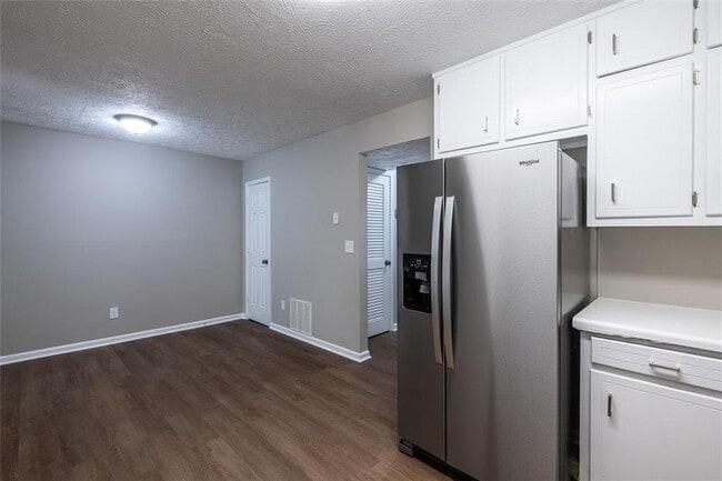 Foto del edificio - 366 Haymarket Ln