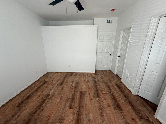 Building Photo - 2323 Fairwind Rd