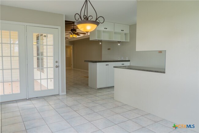 Foto del edificio - 5251 Texas Hwy 123