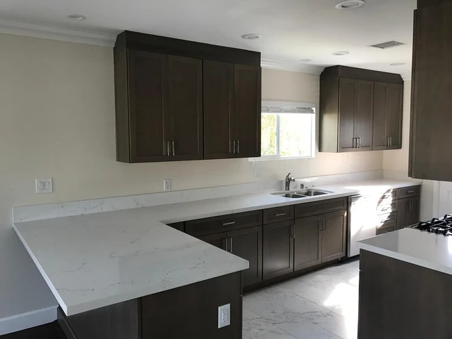 Building Photo - 6450 W 84th Pl