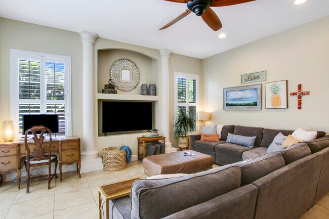 Foto del edificio - 511 Cypress Ct