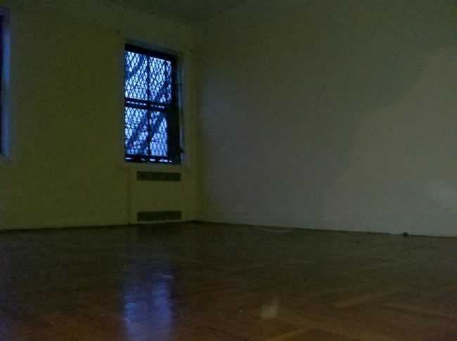 Building Photo - 1776 E 13th St