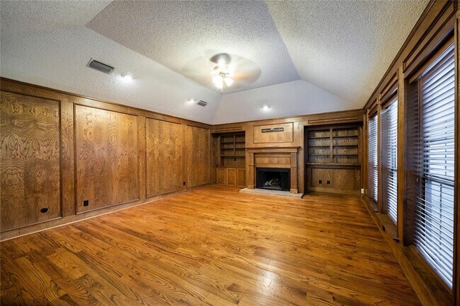 Foto del edificio - 14813 Sopras Cir