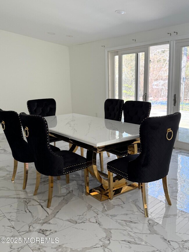 Foto del edificio - 429 Brookside Ave
