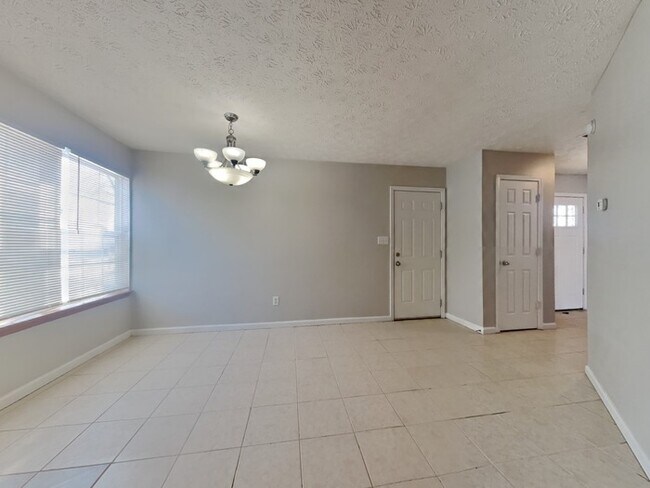 Foto del edificio - 2616 Calabash Dr