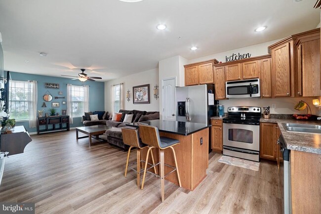 Building Photo - 1026 Sithean Way