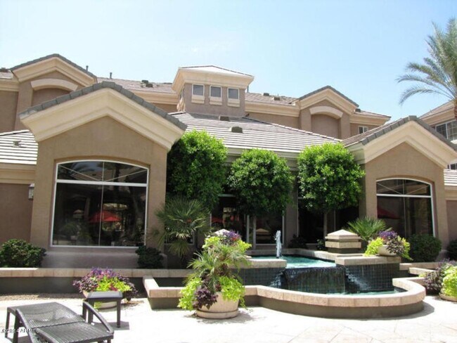 Foto del edificio - 4465 E Paradise Vlg Pkwy S