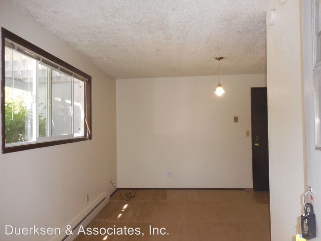 Foto del edificio - 2873-2875 NW Glenridge Dr