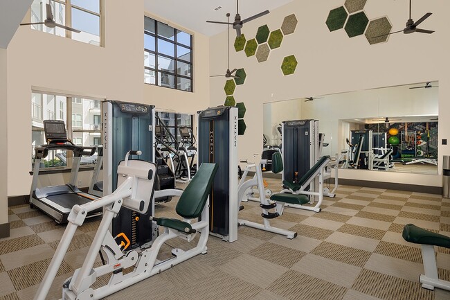 Foto del edificio - 8900 Six Pines Dr