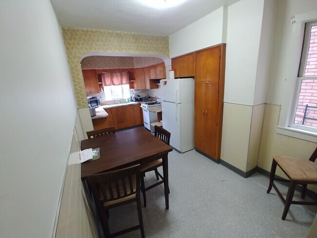 Cocina - 193 Morewood Ave