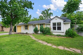 Building Photo - 5718 Greencraig Dr
