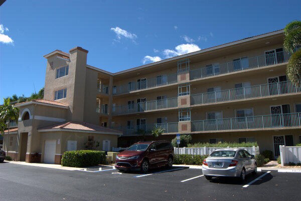 Foto del edificio - 12511 Imperial Isle Dr