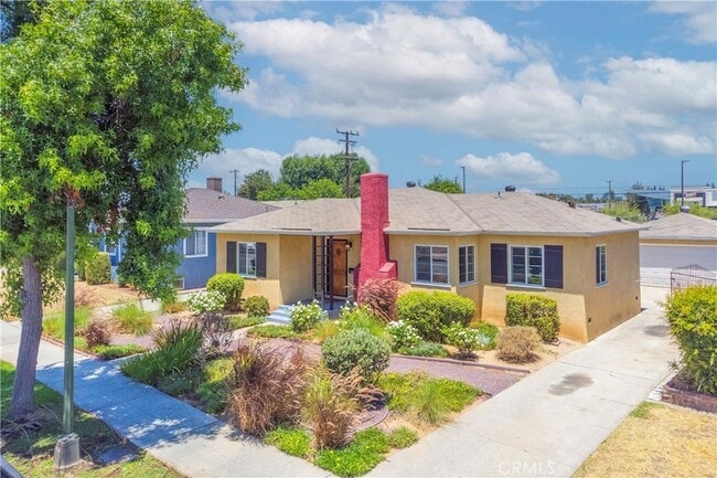 Building Photo - 1217 Camelia Dr