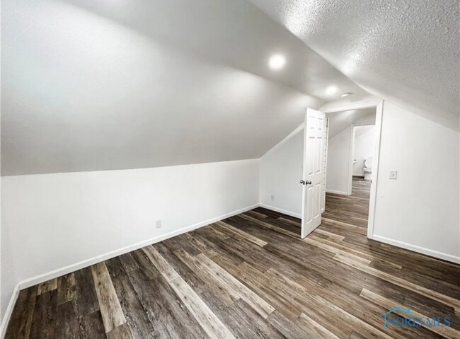 Building Photo - 2347 Bucklew Dr
