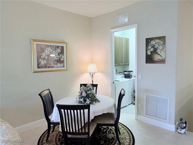 Foto del edificio - 4910 SW 17th Pl