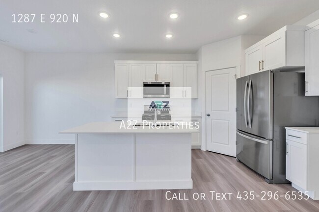 Building Photo - 1287 920 N