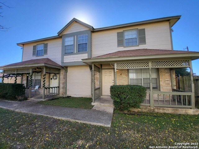 Building Photo - 11611 Capotillo St