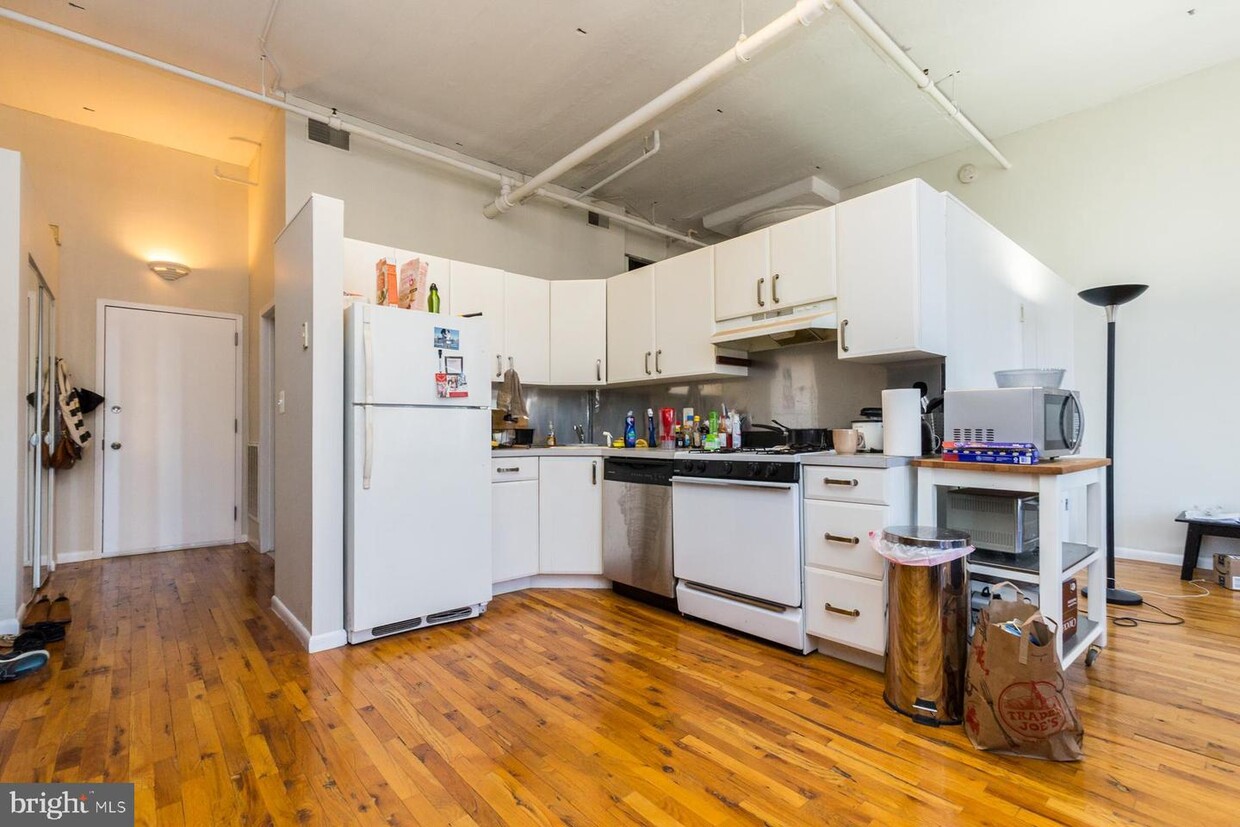 Primary Photo - 314 N 12th St