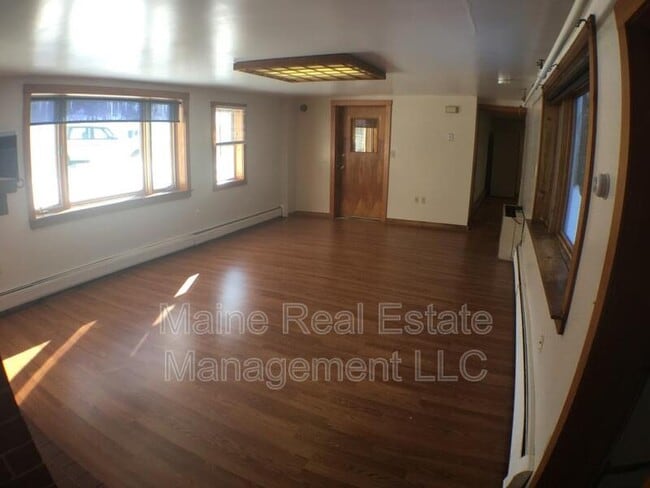 Building Photo - 2412 Western Ave