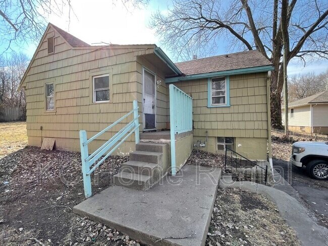 Building Photo - 10201 E 31st St S