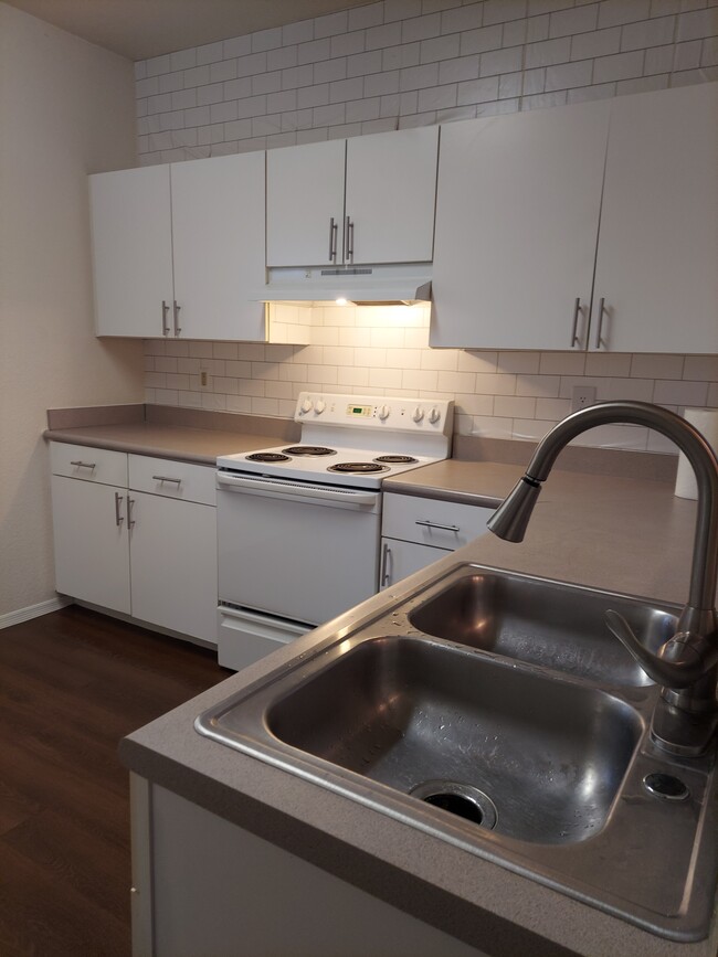 Building Photo - 132 Vista Verdi Cir