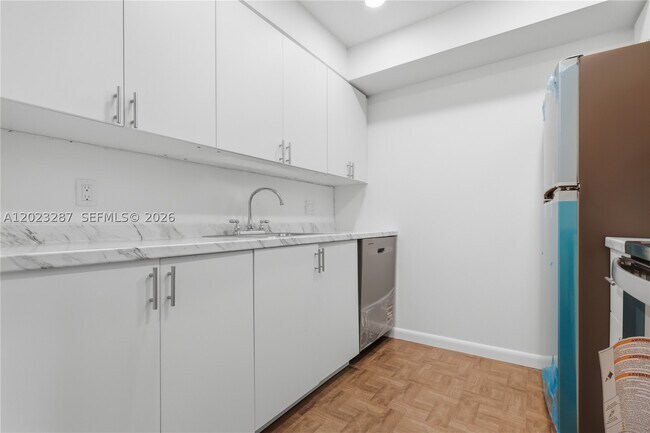 Foto del edificio - 301 SW 135th Ave