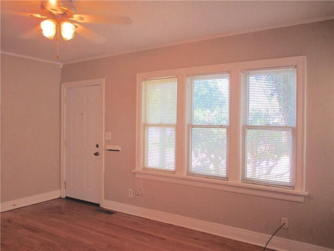 Building Photo - 2116 NW 37th St