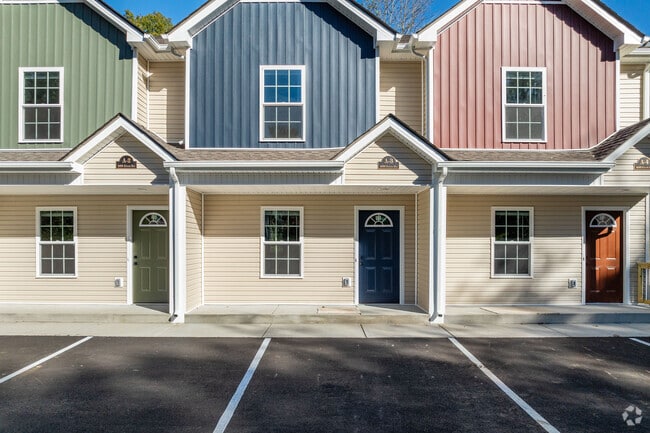Building Photo - 1655 Evans Rd