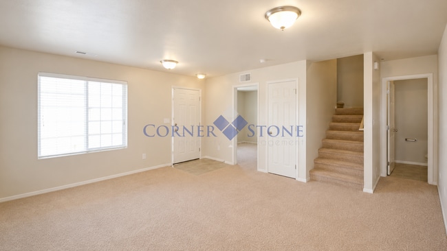 Building Photo - Spacious Home with Fenced Backyard!