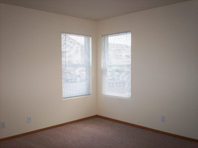 Foto del edificio - 6305 Chapel Hill Blvd