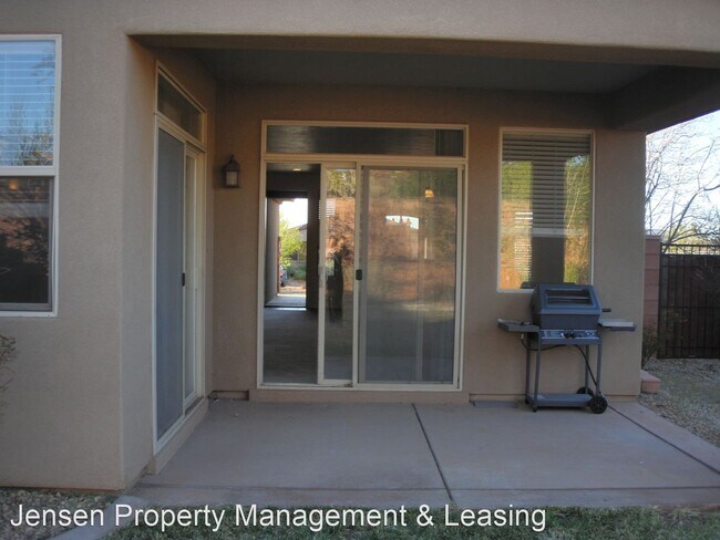 Building Photo - 3 br, 2 bath House - 3555 East Silver Creek
