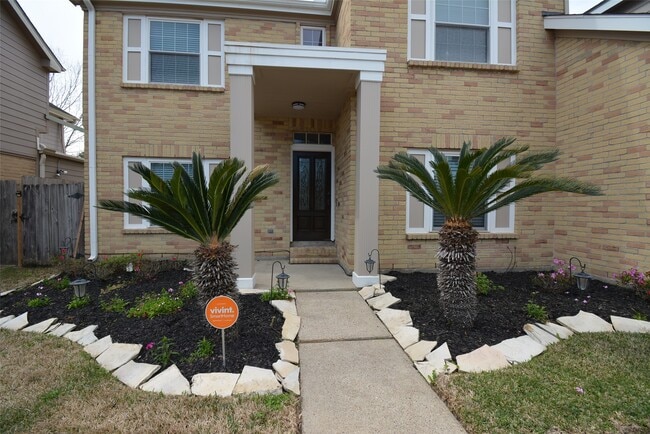 Building Photo - 1018 Wentworth Dr