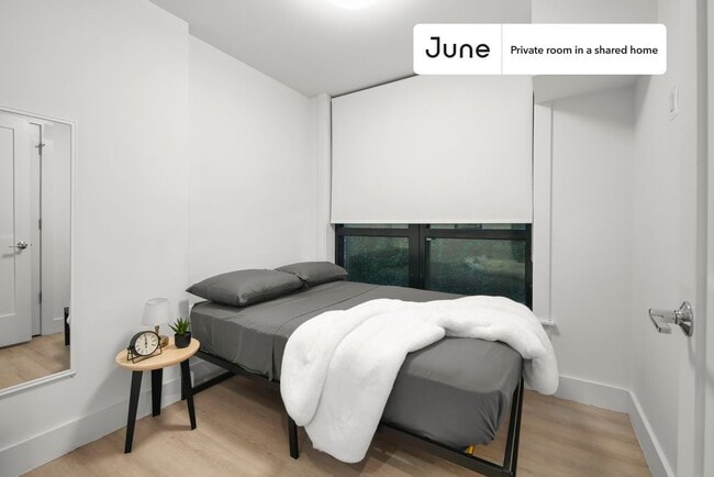 Building Photo - Room in Shared 3 bed/2 bath home in Dupont Circle