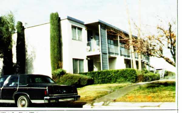 Foto del edificio - 530 McKellar Cir