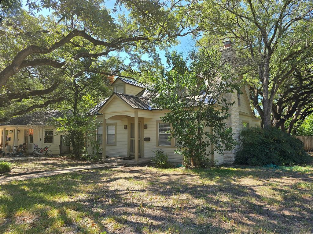 Primary Photo - 3207 Cherry Ln