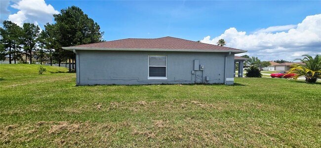Building Photo - 3175 Victoria Dr