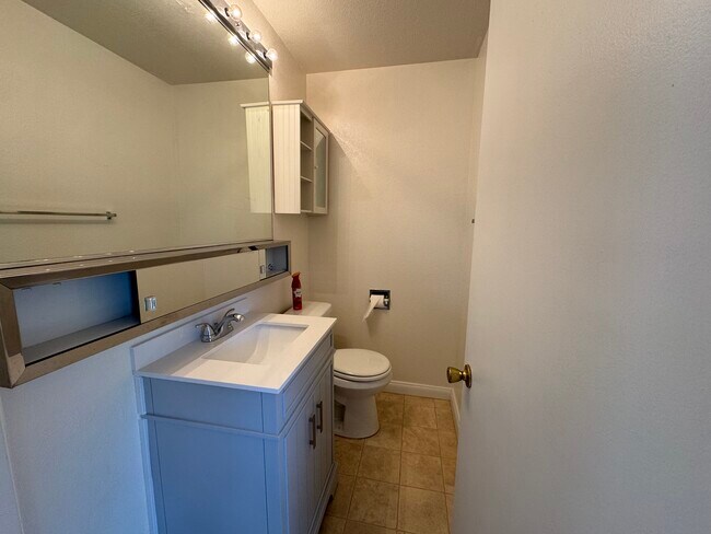 Building Photo - Missouri Property