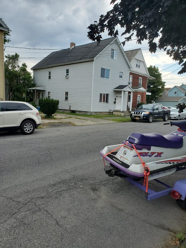 Building Photo - 216 N 4th Ave