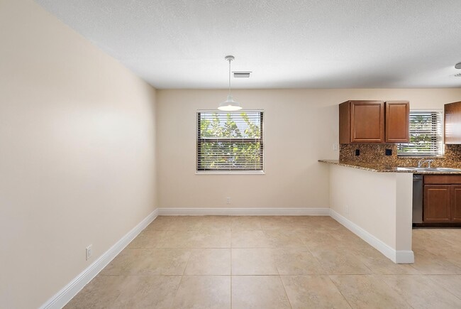 Foto del edificio - 135 Shore Ct