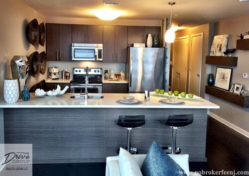 Foto del edificio - 1400 Harbor Blvd