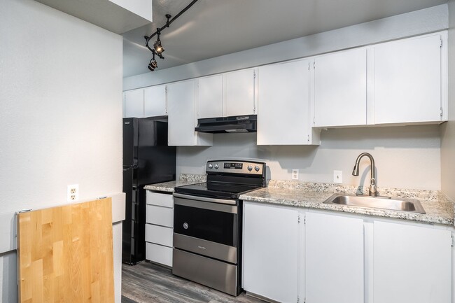 Interior Photo - Victory Manor: Leasing Specials! Renovated...