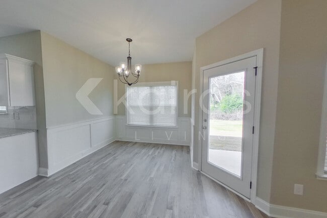 Building Photo - 157 Allentown Wy