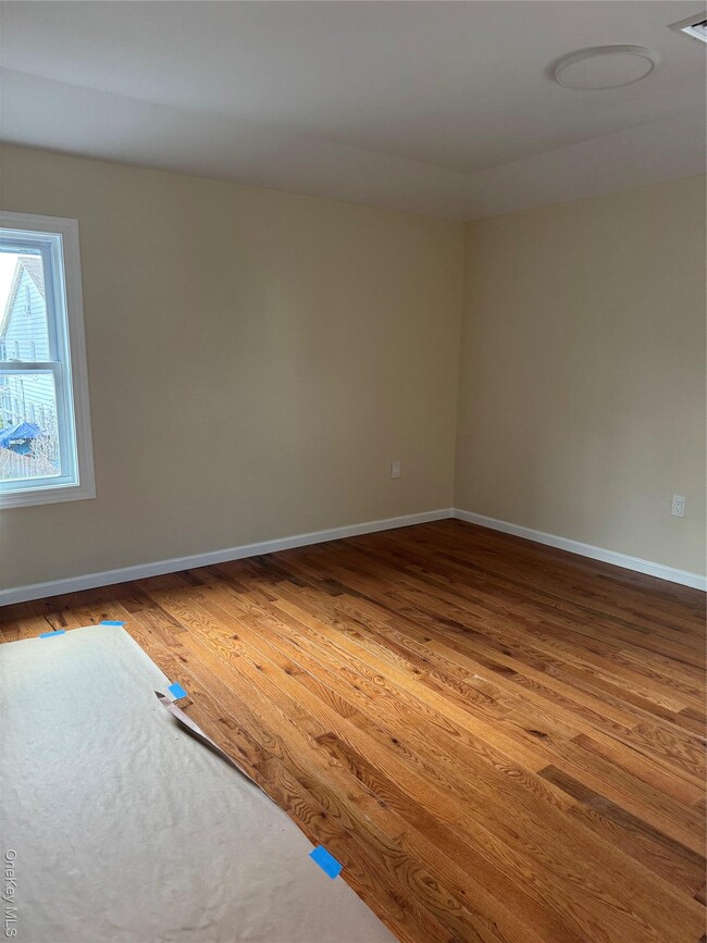 Building Photo - 118-32 200th St