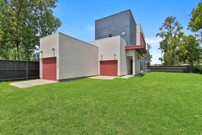 Photo - 1250 Paul Quinn St House