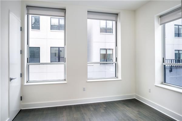 Foto del edificio - 416 W 52nd St