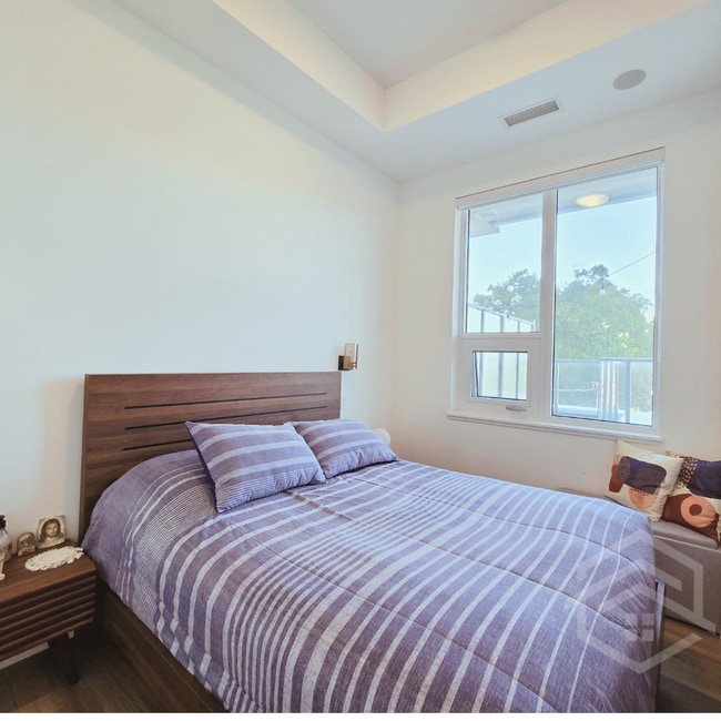 Building Photo - Experience Urban Luxury at the Station Park-Union Tower