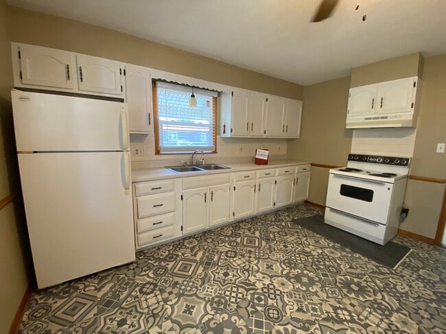 Foto del edificio - 1302 N Centennial St