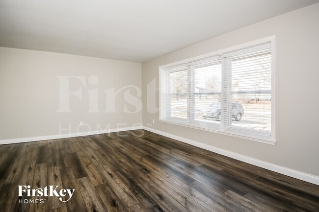 Foto del edificio - 11814 Featherwood Dr