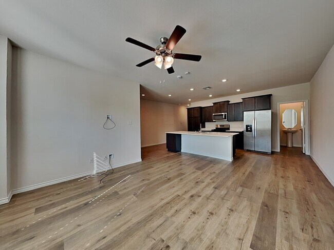 Foto del edificio - 2020 Saddle Way